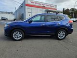 Used 2017 Nissan Rogue SV w/ SV Premium Package image 6