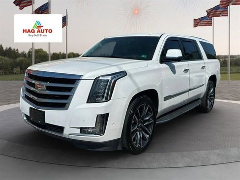 Used 2019 Cadillac Escalade ESV Luxury image 1