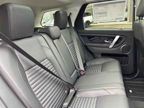 New 2025 Land Rover Discovery Sport S image 18