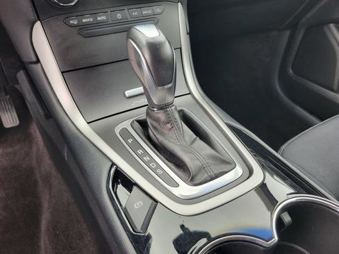 Used 2016 Ford Edge SEL AWD/4WD image 28