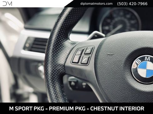 Used 2011 BMW 335i xDrive Sedan AWD/4WD image 27