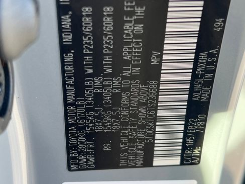 New 2026 Toyota Sienna XLE Woodland Edition image 24