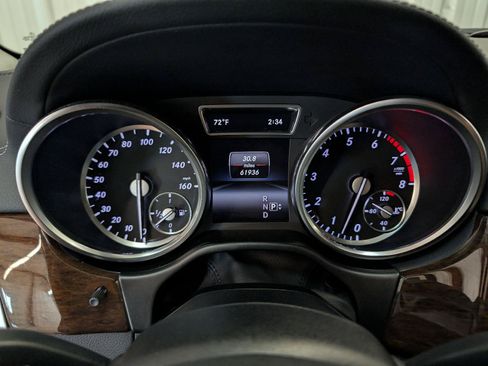 Used 2014 Mercedes-Benz GL 450 4MATIC image 23
