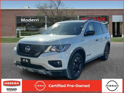 Certified 2020 Nissan Pathfinder SL image 1
