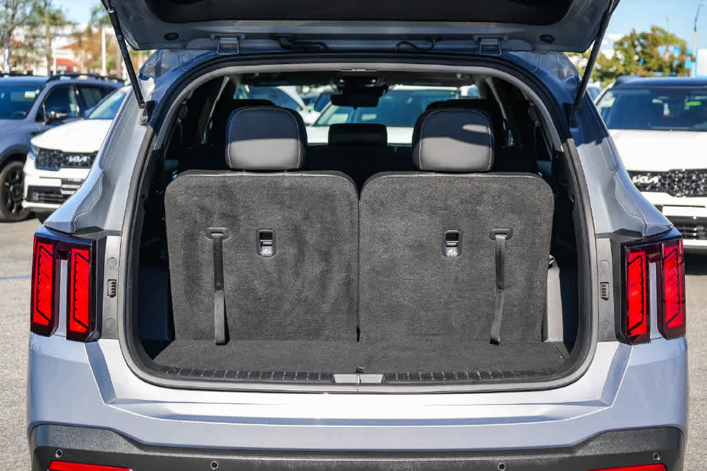 Certified 2024 Kia Sorento S w/ Panoramic Sunroof Package FWD image 25