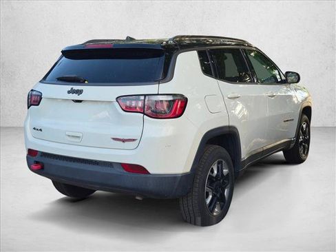 Used 2018 Jeep Compass Trailhawk AWD/4WD image 3