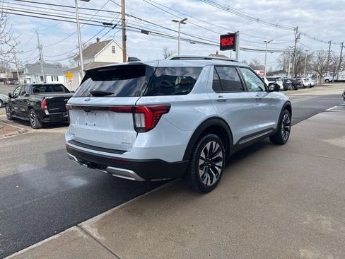 Used 2025 Ford Explorer Platinum w/ LUX Leather Package AWD/4WD image 6