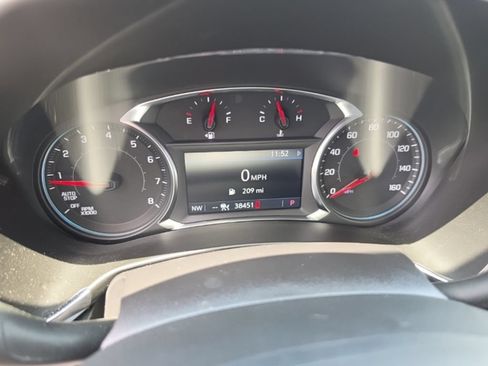 Used 2024 Chevrolet Equinox LT FWD image 17