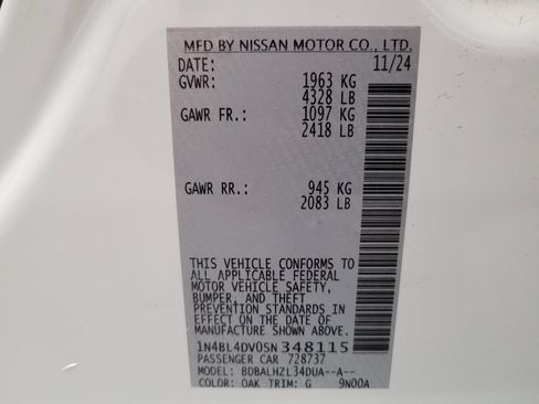Used 2025 Nissan Altima 2.5 SV FWD image 32