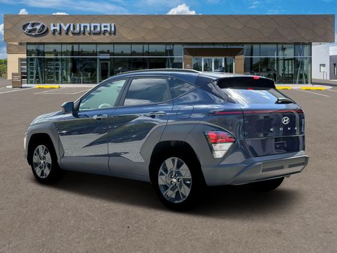 Used 2026 Hyundai Kona SEL Sport FWD image 4
