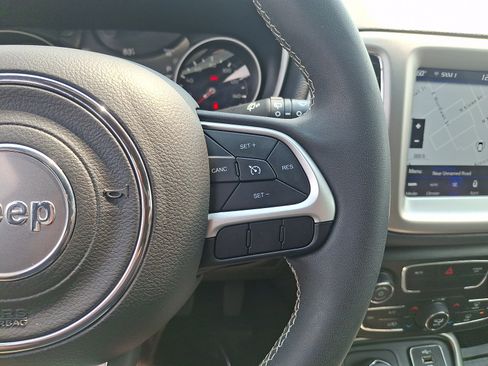 Used 2021 Jeep Compass Latitude AWD/4WD image 22