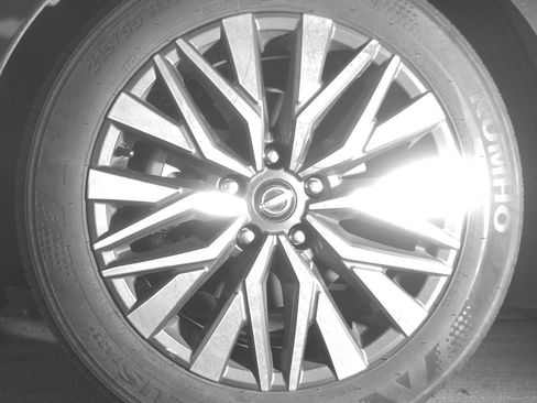 Used 2025 Nissan Altima 2.5 SV image 12