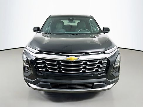 Used 2026 Chevrolet Equinox LT FWD image 2