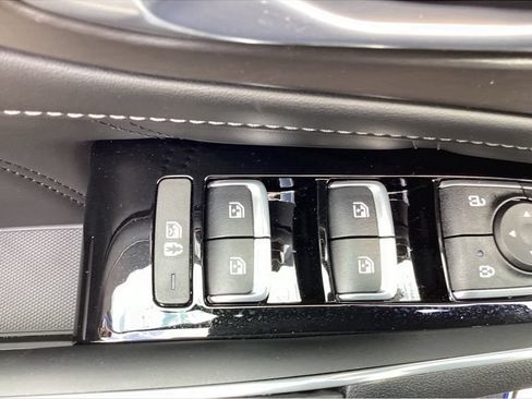 Used 2023 Kia Sorento SX AWD/4WD image 38