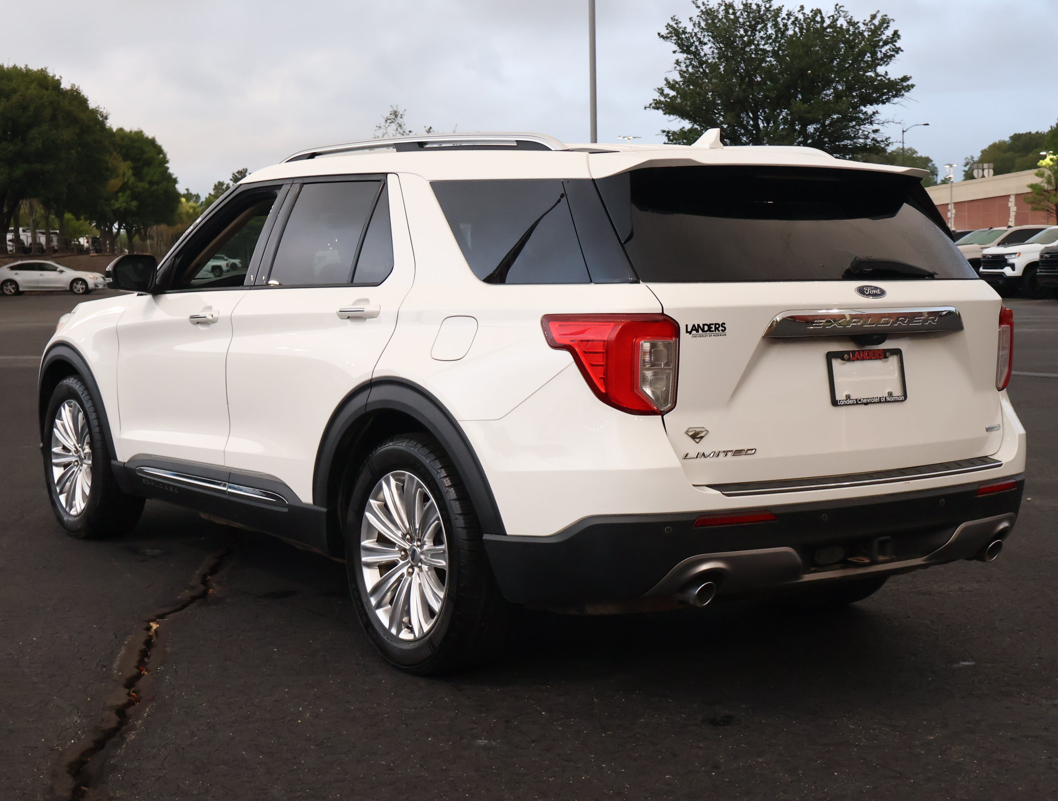 Used 2020 Ford Explorer Limited w/ Class III Trailer Tow Package RWD image 7