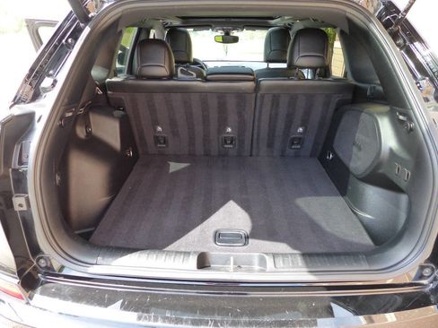 Used 2020 Jeep Cherokee High Altitude AWD/4WD image 41