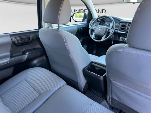 Used 2021 Toyota Tacoma SR AWD/4WD image 18