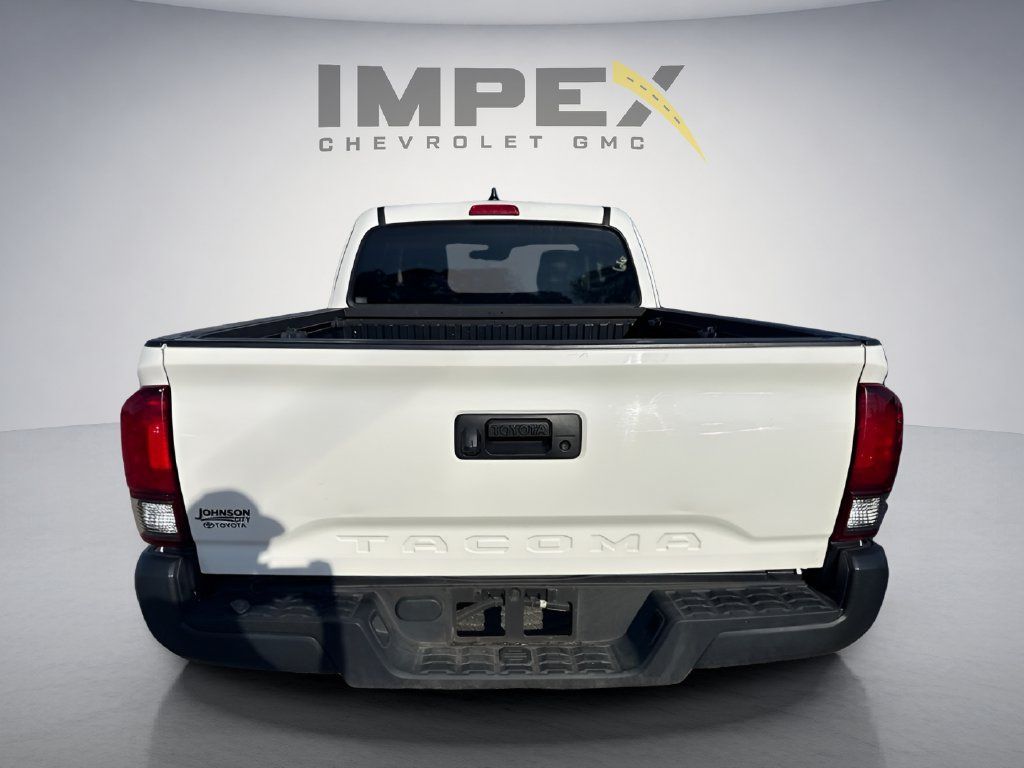 Used 2021 Toyota Tacoma SR RWD image 4