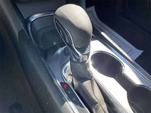 Used 2024 Chevrolet Malibu LT image 26