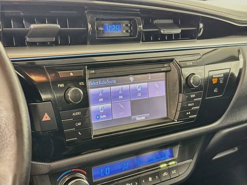 Used 2014 Toyota Corolla S FWD image 16