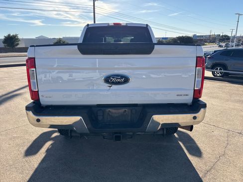 Used 2017 Ford F250 XLT w/ XLT Value Package image 6