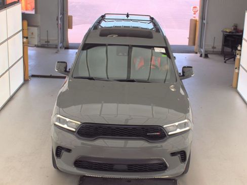 Used 2024 Dodge Durango GT image 2