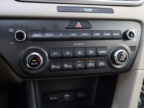 Used 2020 Kia Sportage LX w/ LX Popular Package image 22