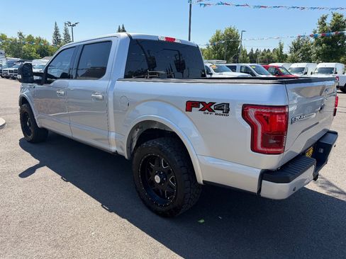 Used 2015 Ford F150 Lariat w/ Equipment Group 502A Luxury AWD/4WD image 5