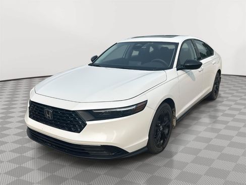 Used 2025 Honda Accord SE image 23