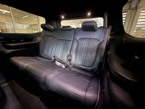 Used 2024 Jeep Grand Wagoneer Series III w/ Quick Order Packagew 28T image 25