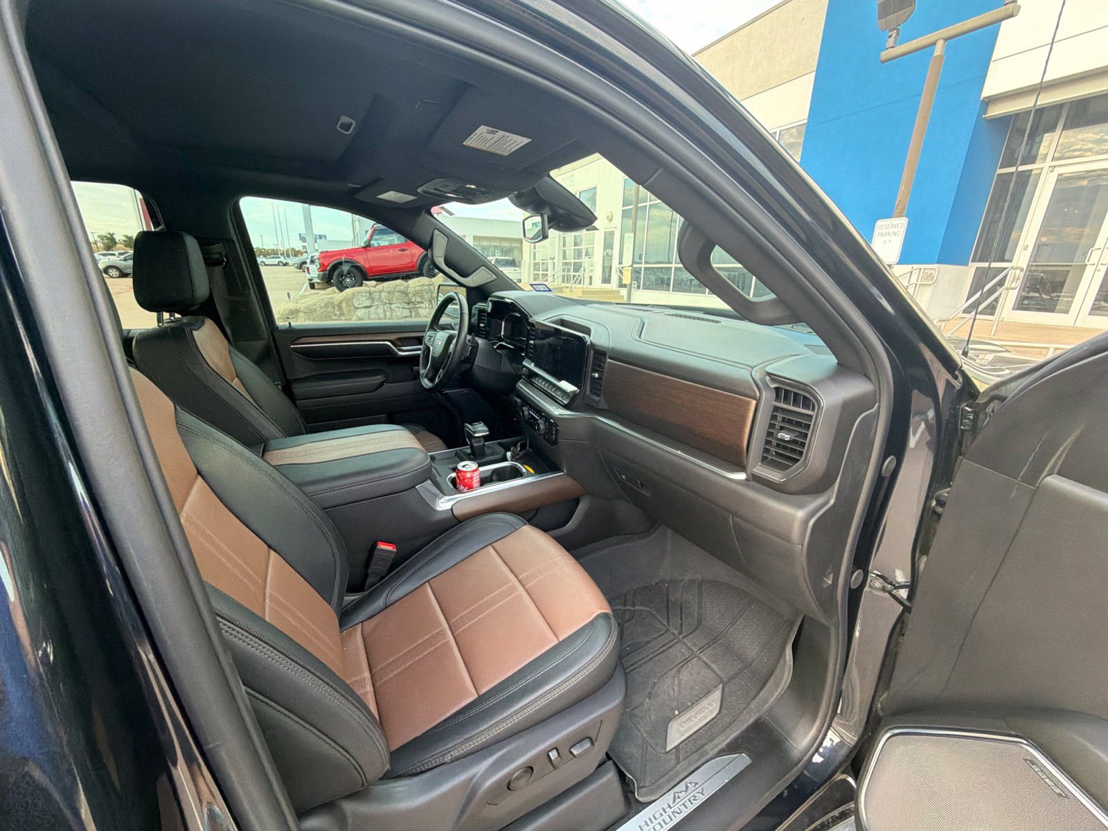 Used 2024 Chevrolet Silverado 1500 High Country w/ High Country Premium Package AWD/4WD image 22