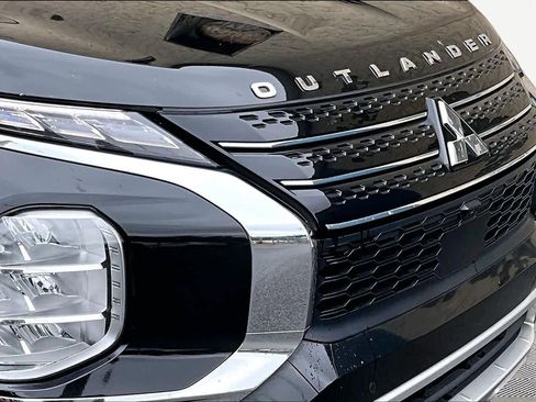 Used 2022 Mitsubishi Outlander SE FWD image 30