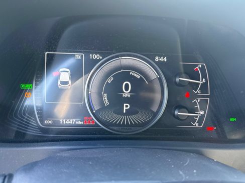 Used 2024 Lexus UX 250h FWD image 22