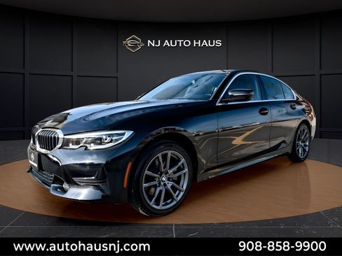 Used 2022 BMW 330i xDrive Sedan w/ Driving Assistance Package AWD/4WD image 4