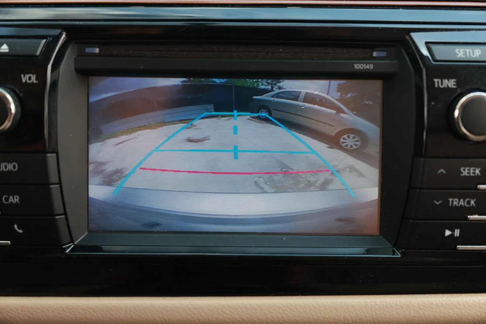 Used 2015 Toyota Corolla LE FWD image 35