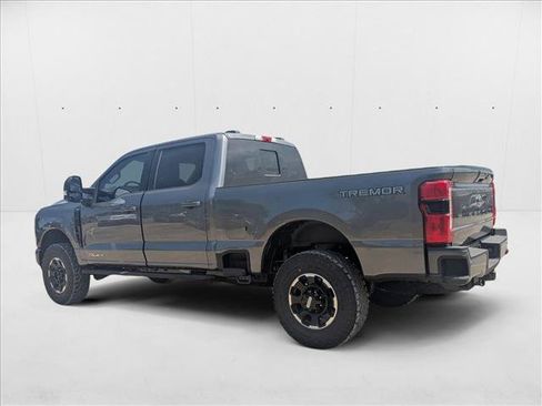 New 2025 Ford F350 Lariat w/ Lariat Ultimate Package image 8