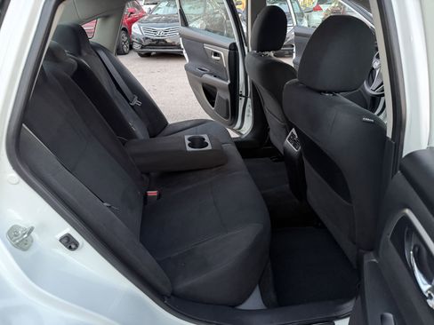 Used 2015 Nissan Altima 2.5 SV w/ Convenience Package image 22