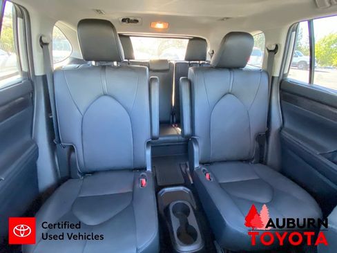 Certified 2020 Toyota Highlander Platinum AWD/4WD image 27