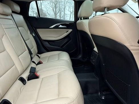 Used 2017 INFINITI QX30 Premium w/ Navigation Package image 19