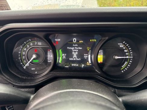 Used 2024 Jeep Wrangler Unlimited Rubicon 4xe image 19