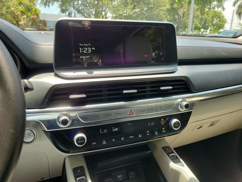 Used 2022 Kia Telluride S FWD image 25