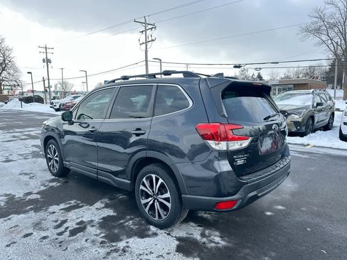 Used 2019 Subaru Forester Limited image 11
