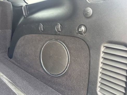 Used 2017 Jeep Grand Cherokee Overland w/ Jeep Active Safety Group image 14