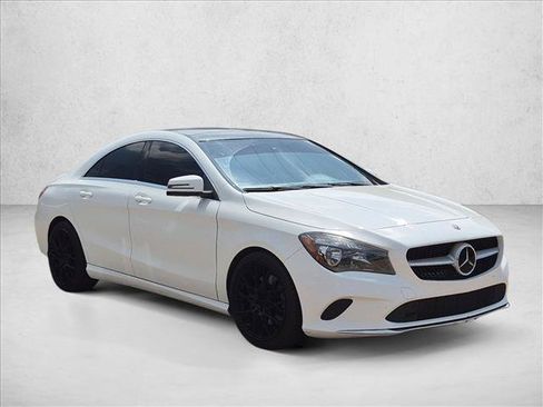 Used 2018 Mercedes-Benz CLA 250 image 3