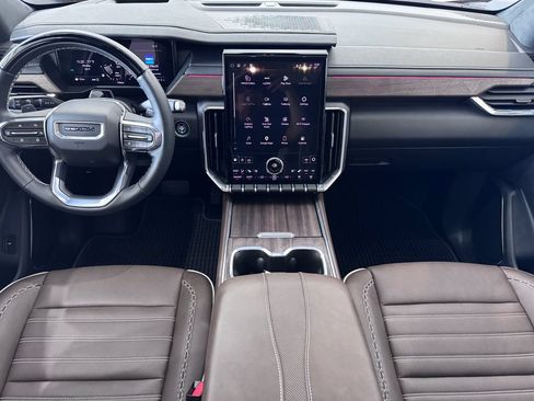 Certified 2026 GMC Acadia Denali Ultimate AWD/4WD image 14