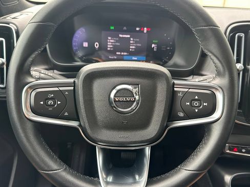 Used 2023 Volvo C40 P8 Recharge Ultimate AWD/4WD image 27