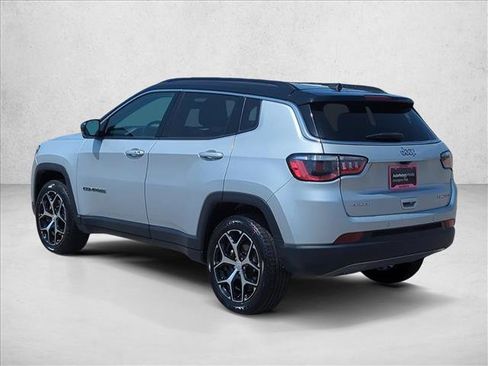 Used 2024 Jeep Compass Limited AWD/4WD image 8