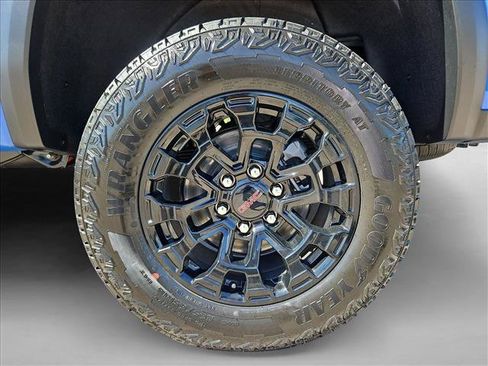 New 2026 GMC Canyon Elevation w/ Convenience Package RWD image 10
