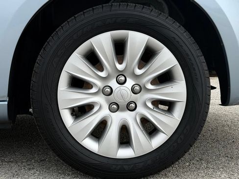 Used 2014 Chrysler 200 LX FWD image 34
