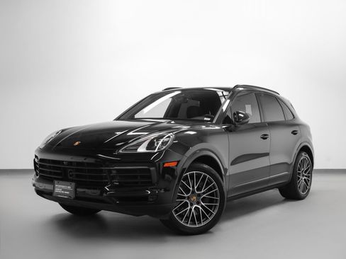 Certified 2023 Porsche Cayenne AWD/4WD image 6